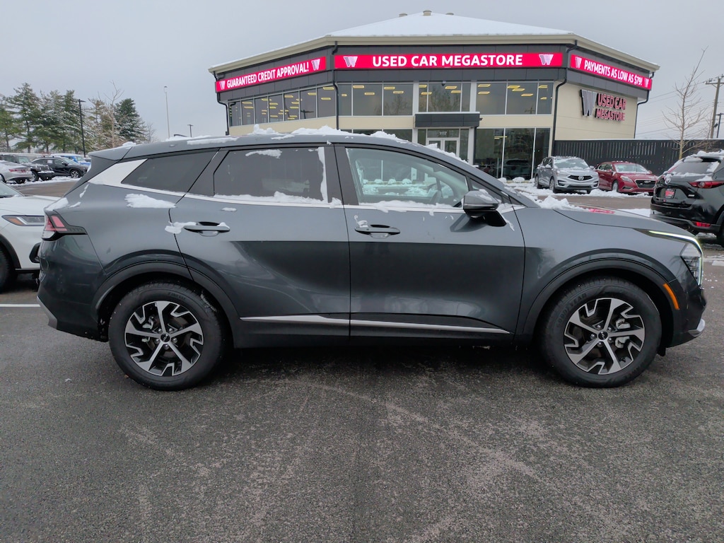 Used 2024 Kia Sportage EX SUV