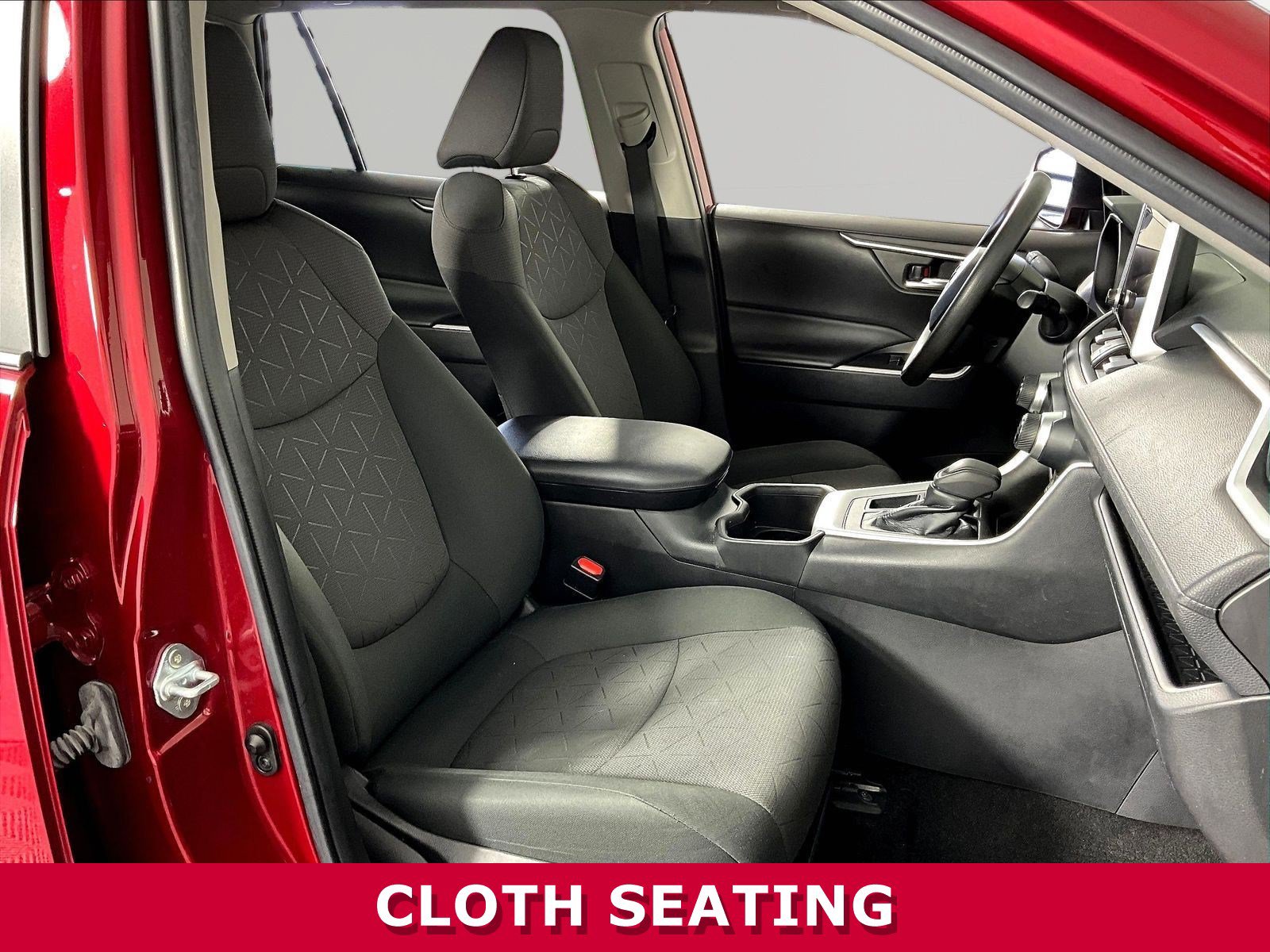 2023 Toyota RAV4 XLE - Photo 29