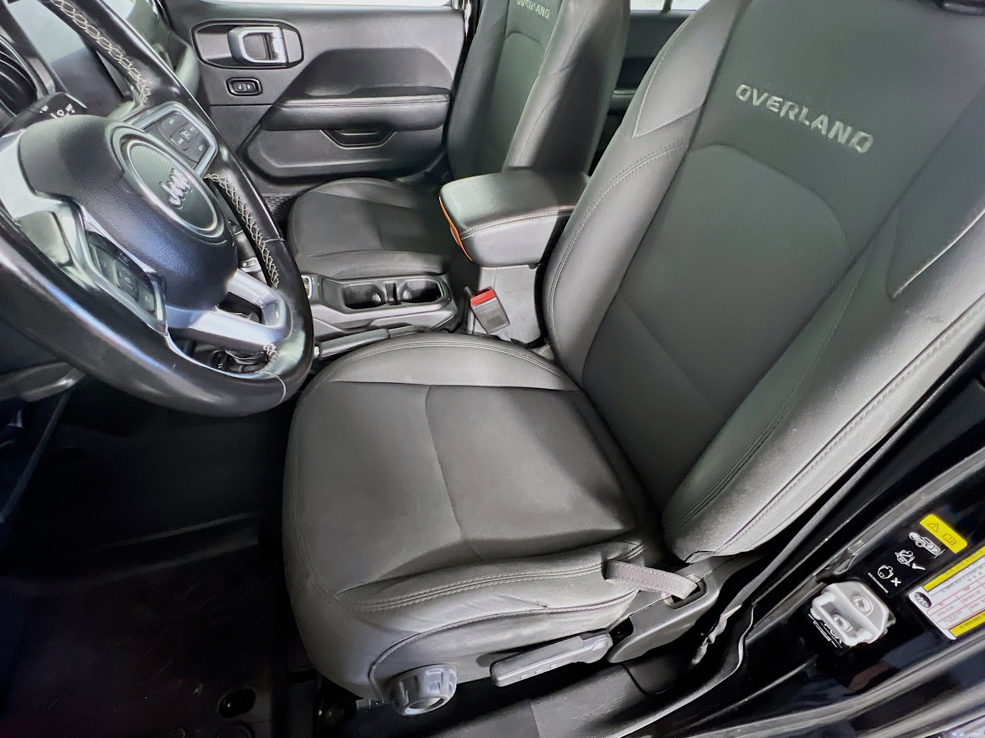 2022 Jeep Gladiator Overland photo 3