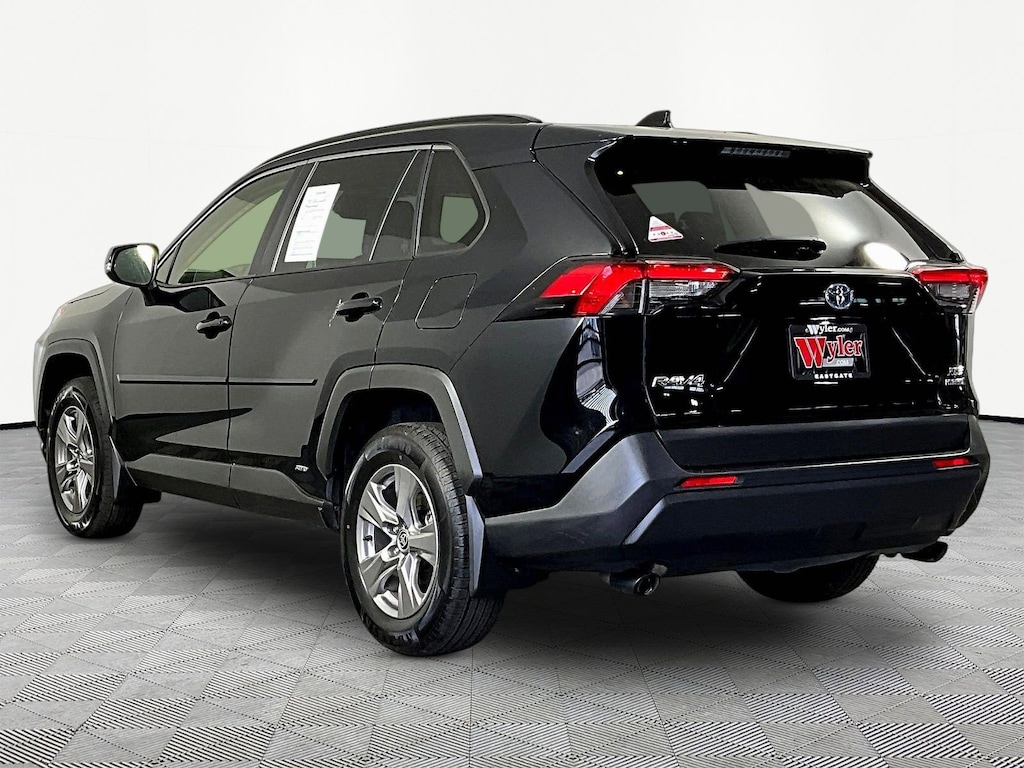 Used 2022 Toyota RAV4 Hybrid XLE SUV