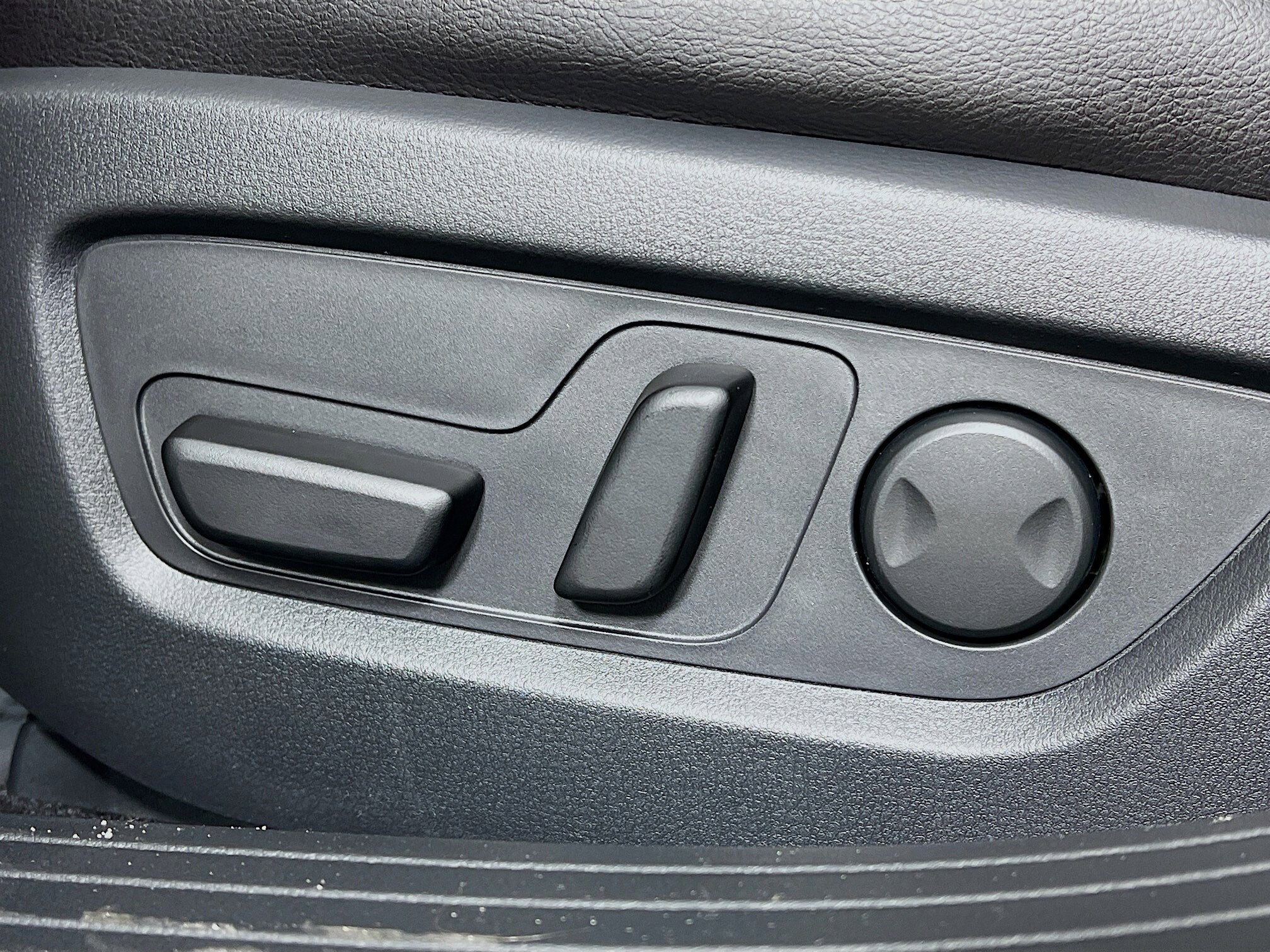 2026 Mazda CX-50 Preferred photo 2