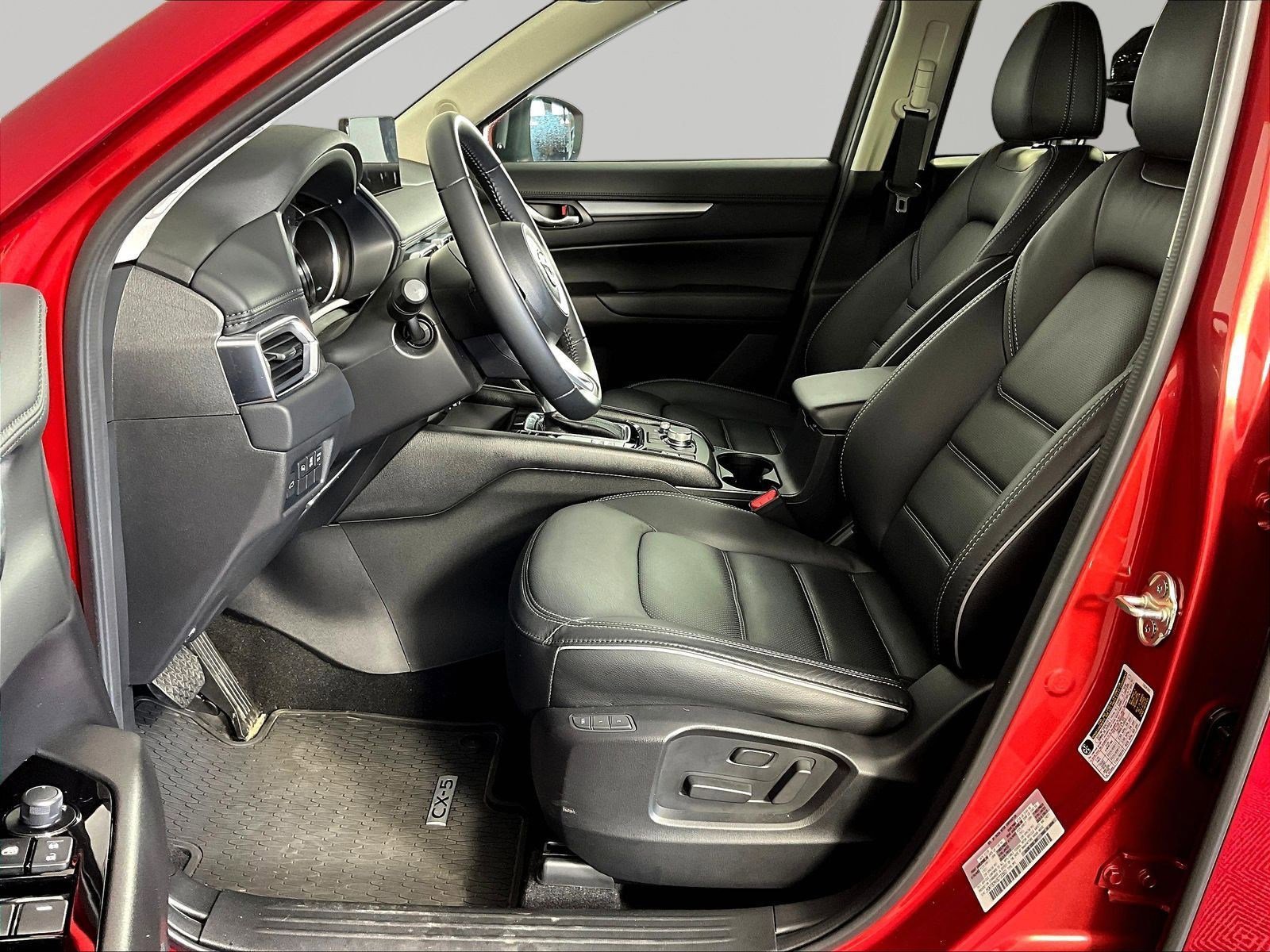 2025 Mazda CX-5 S Preferred package - Photo 19