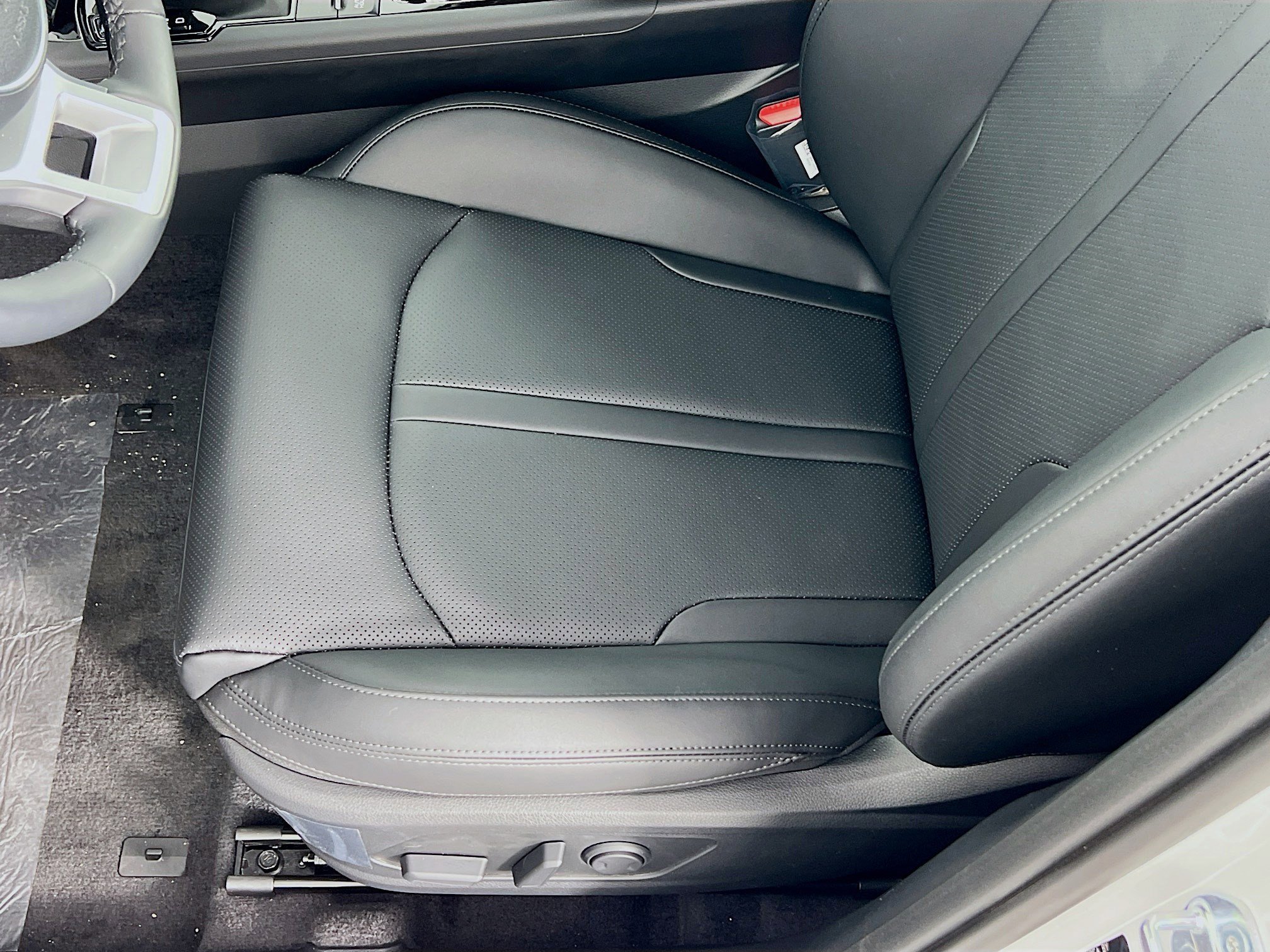 2025 Kia K5 EX photo 4