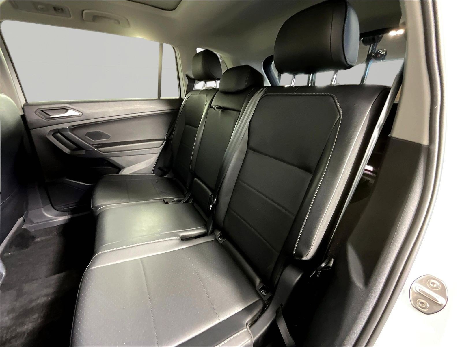 2020 Volkswagen Tiguan SEL - Photo 20