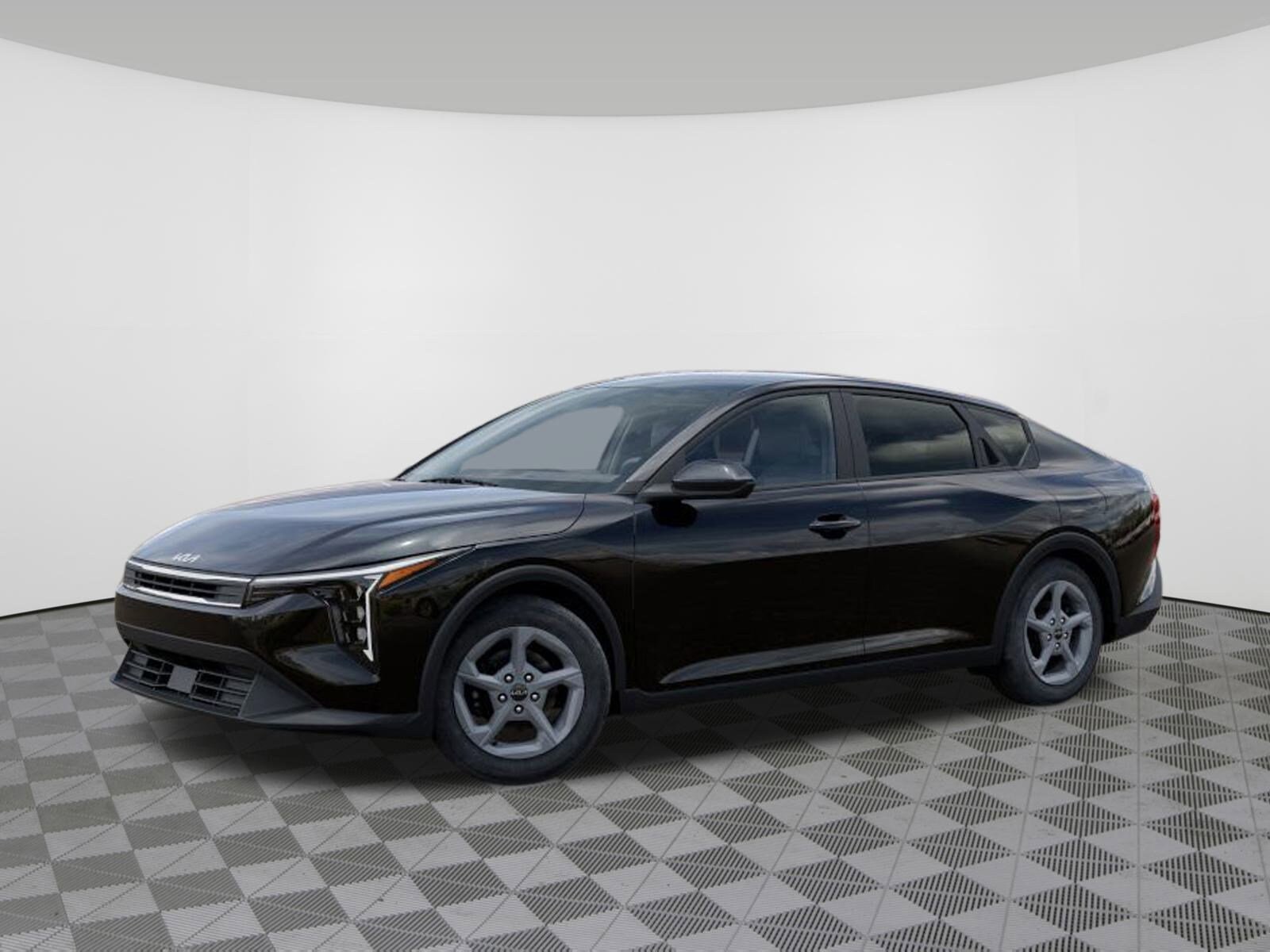 2025 Kia K4 LXS photo 3