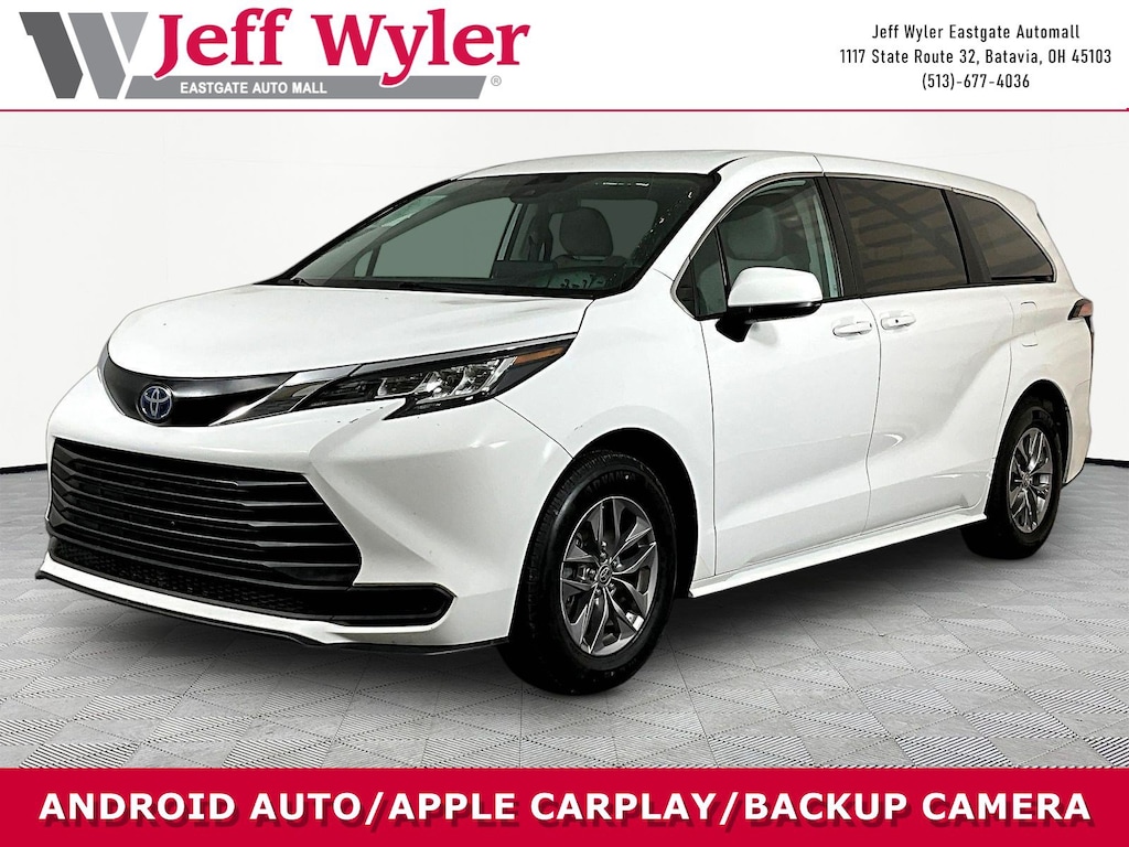 Used 2022 Toyota Sienna LE Van Passenger Van