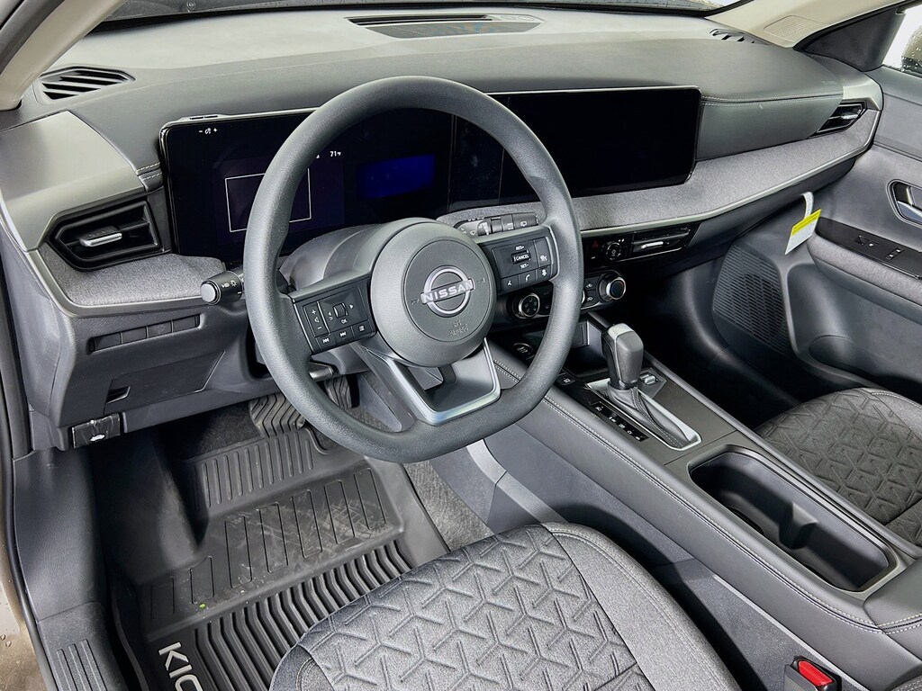 Used 2025 Nissan Kicks SV SUV