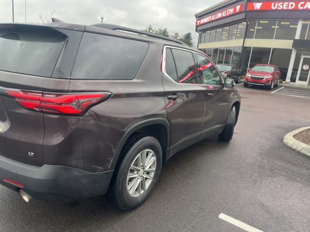 Used 2023 Chevrolet Traverse LT Cloth SUV