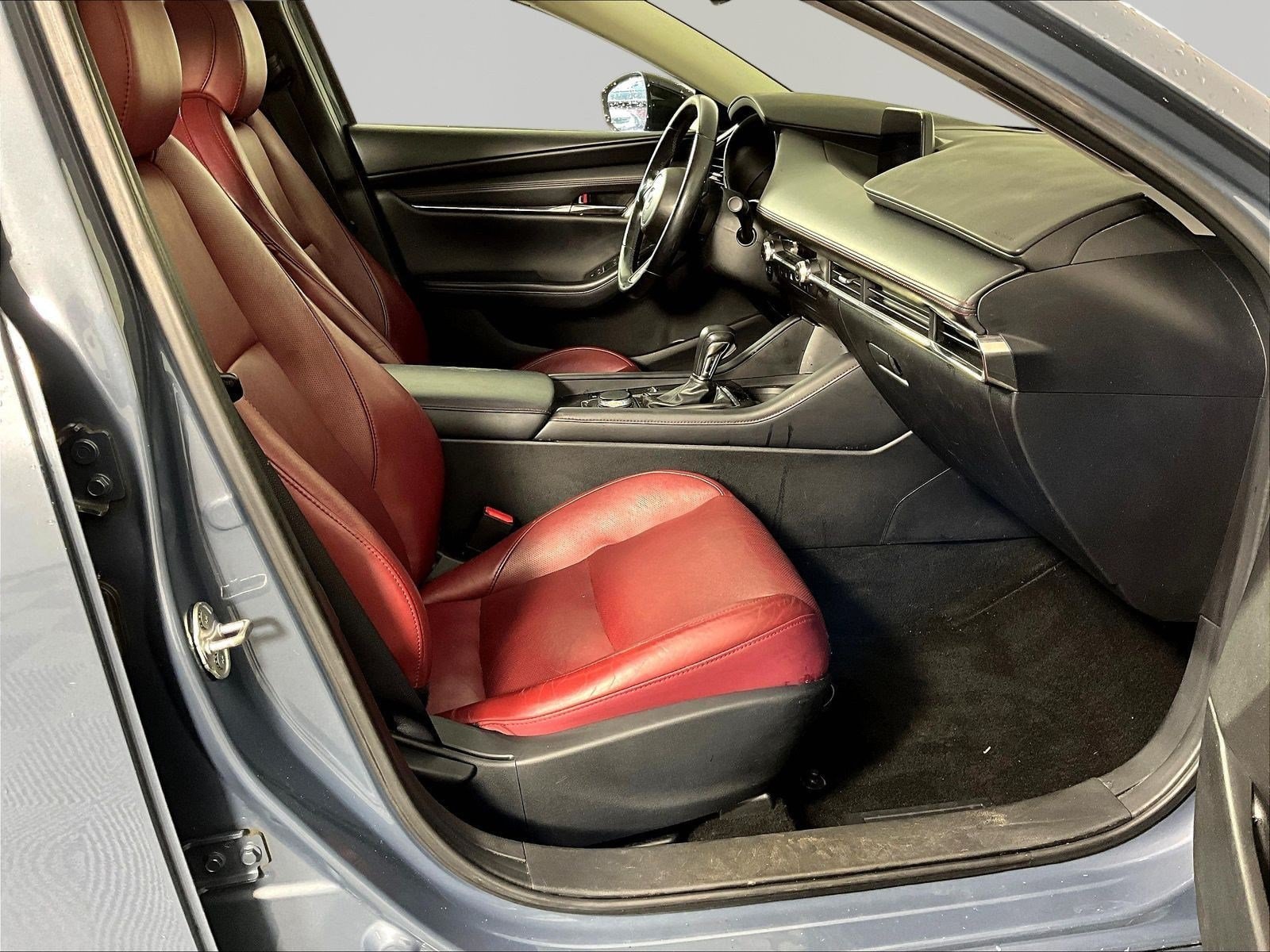 2022 Mazda Mazda3 Carbon Edition - Photo 29