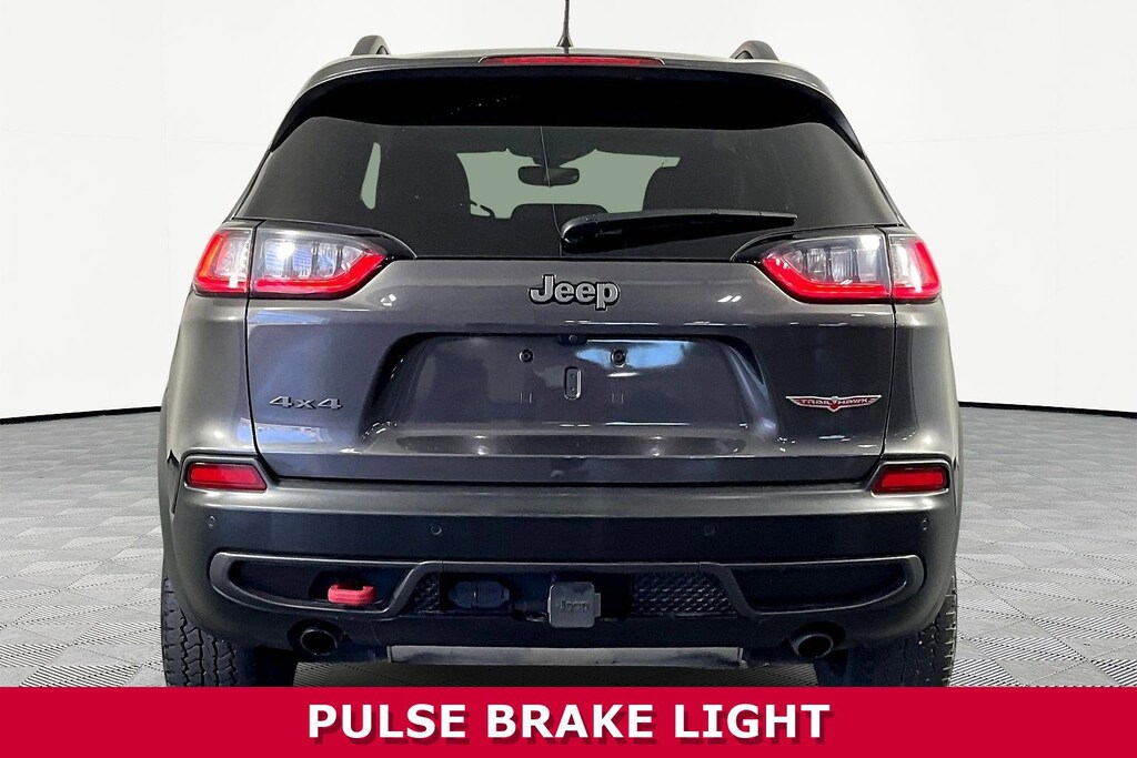 Used 2021 Jeep Cherokee Trailhawk SUV