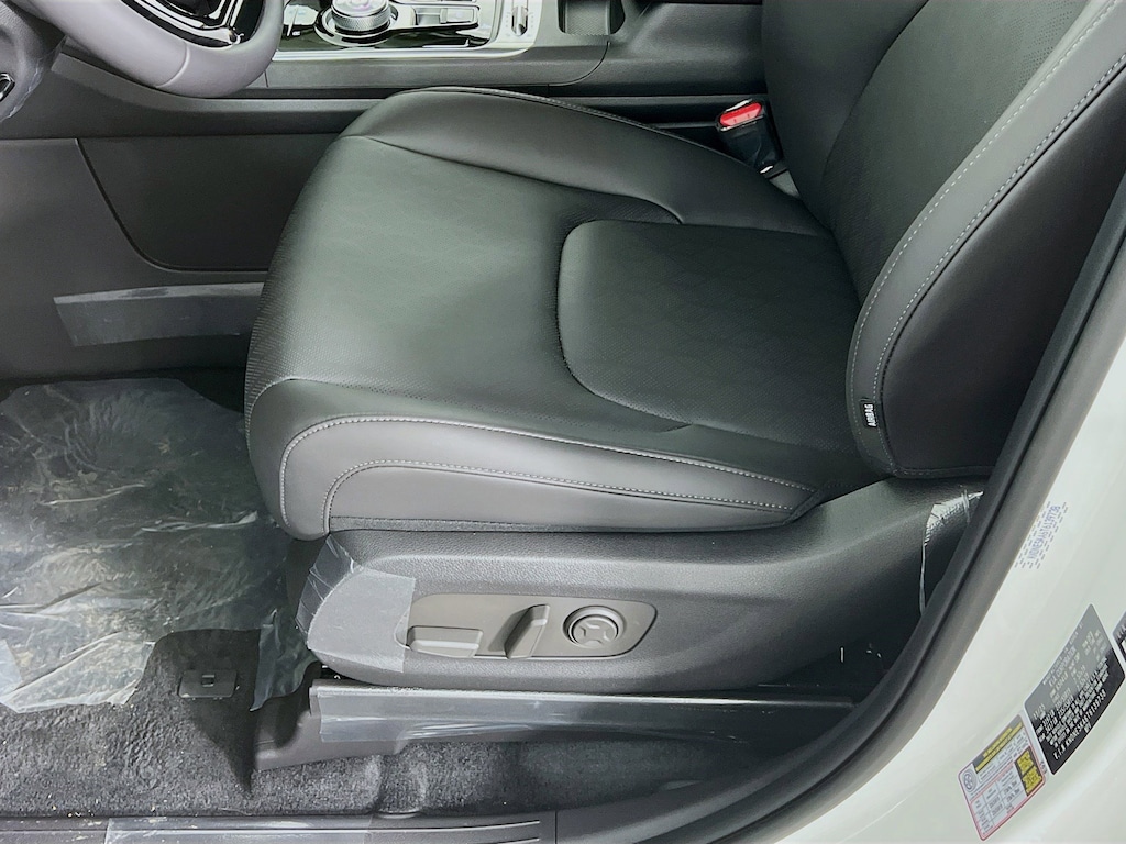 New 2026 Kia Carnival Hybrid SX Van Passenger Van