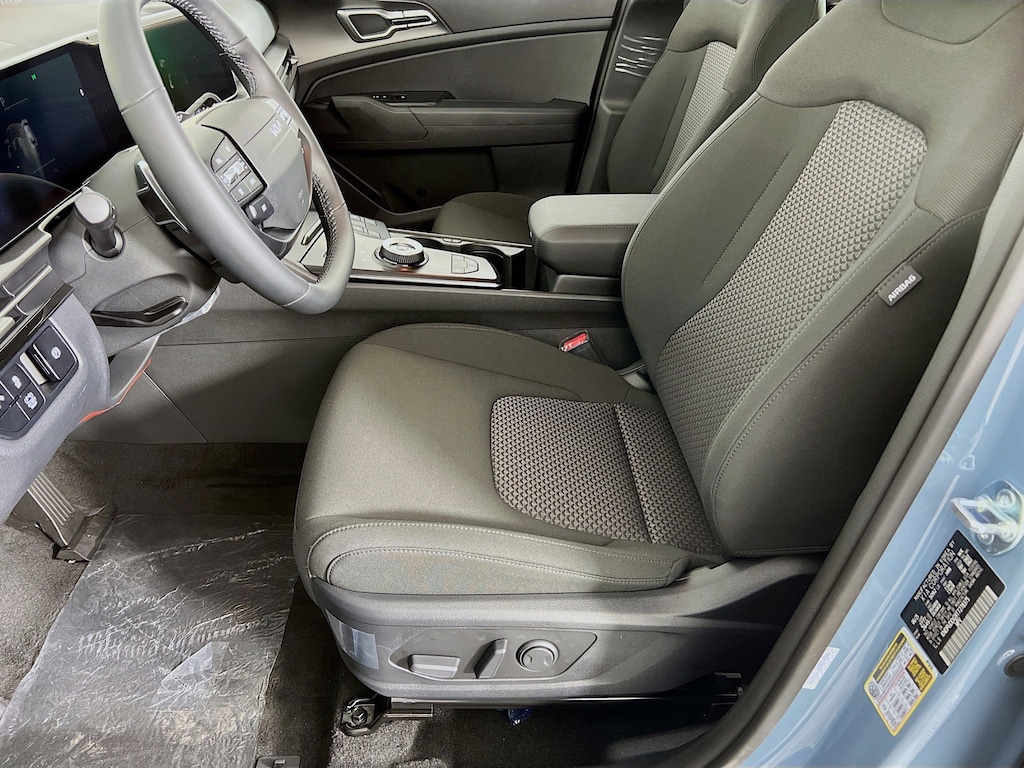 New 2026 Kia Sportage Hybrid S SUV