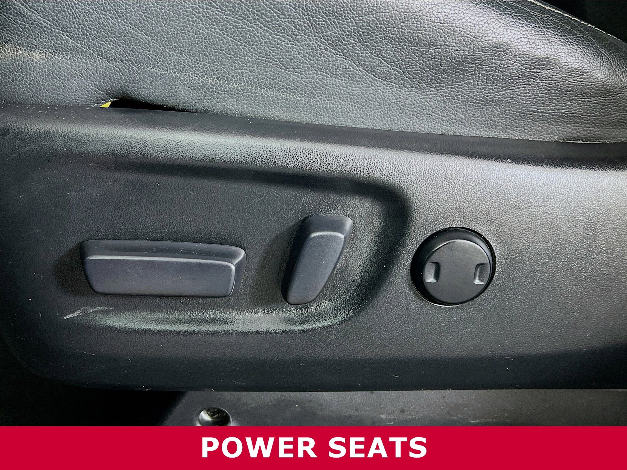 2015 Toyota Sienna SE photo 4