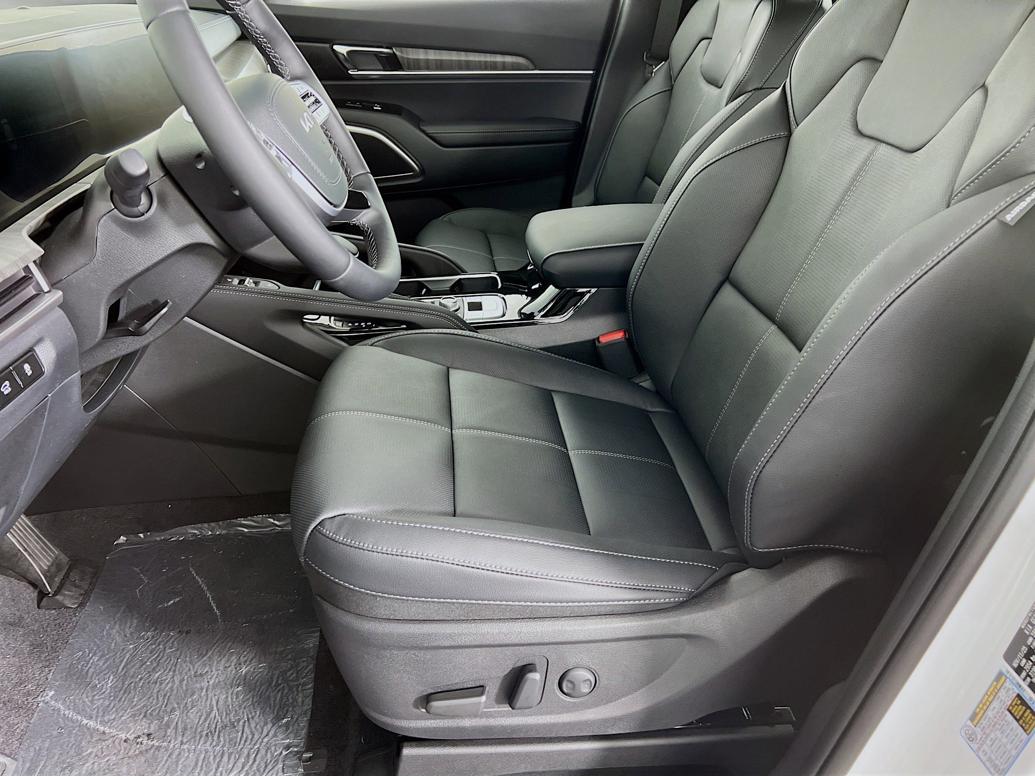 2025 Kia Telluride EX photo 3