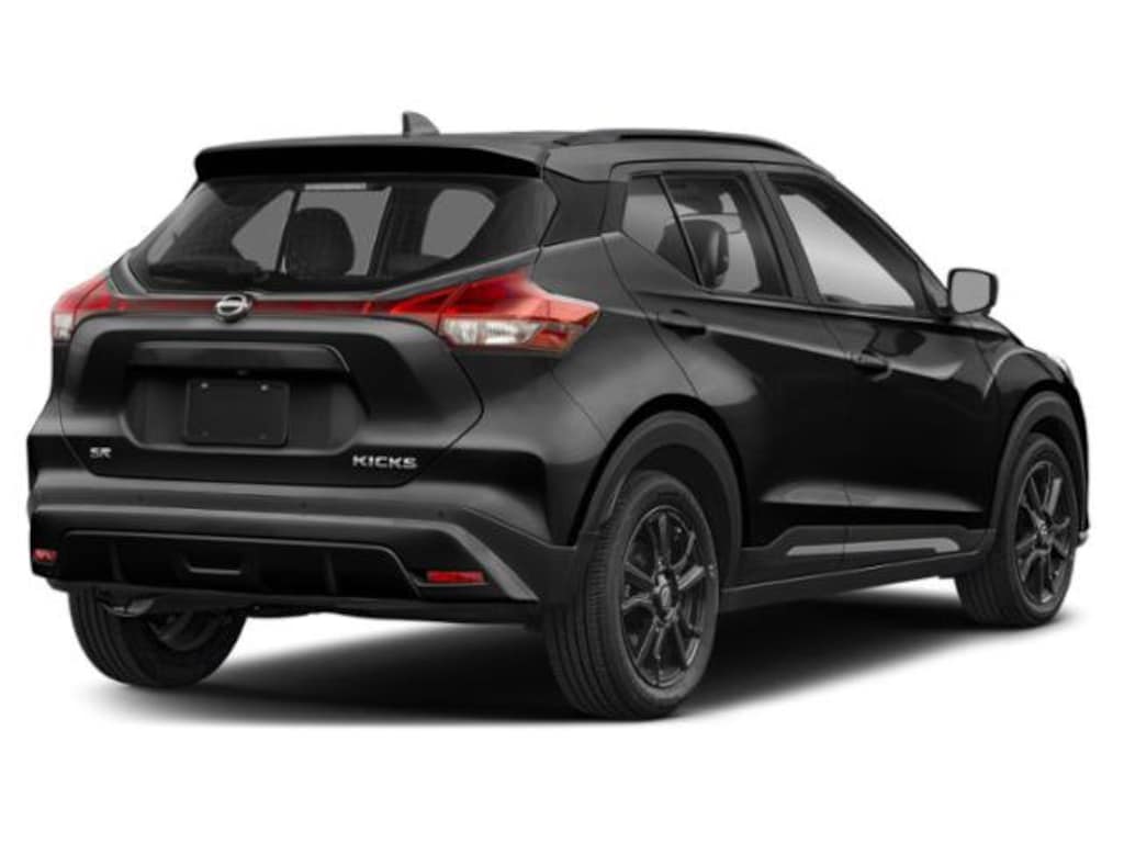 Used 2022 Nissan Kicks SR SUV