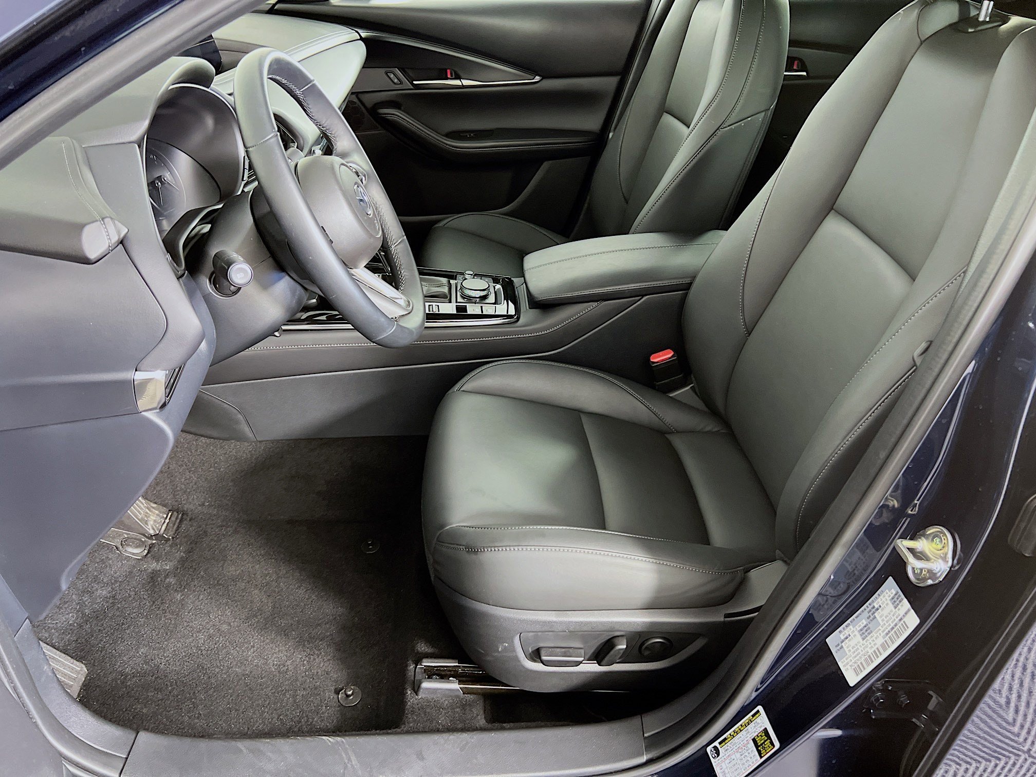 2025 Mazda CX-30 2.5 S Preferred photo 3