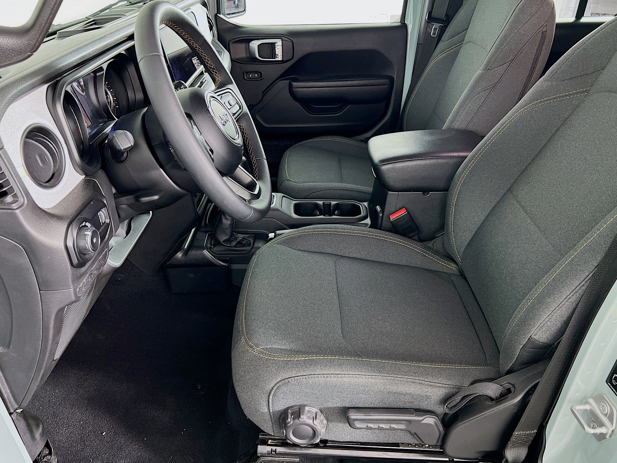 2024 Jeep Wrangler Sport S photo 3