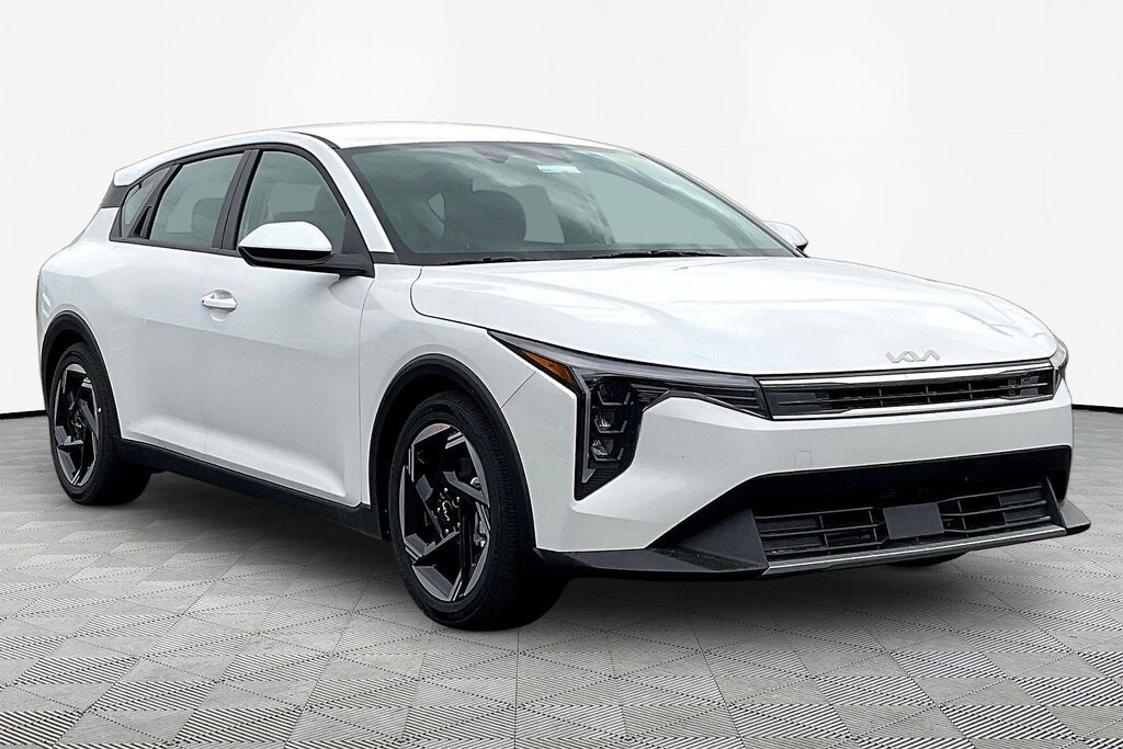 New 2026 Kia K4 Hatchback EX Hatchback