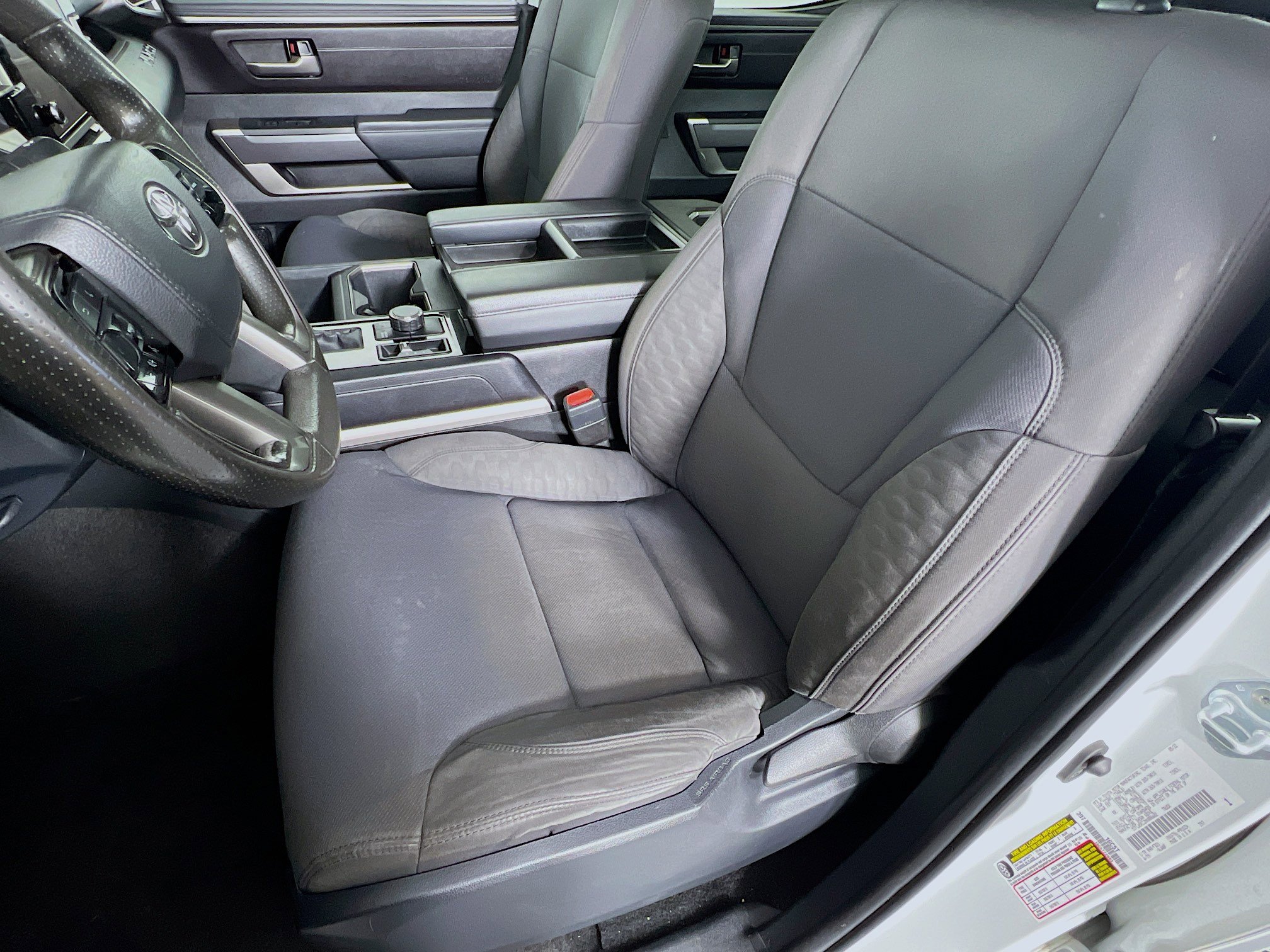 2022 Toyota Tundra SR5 CrewMax photo 3