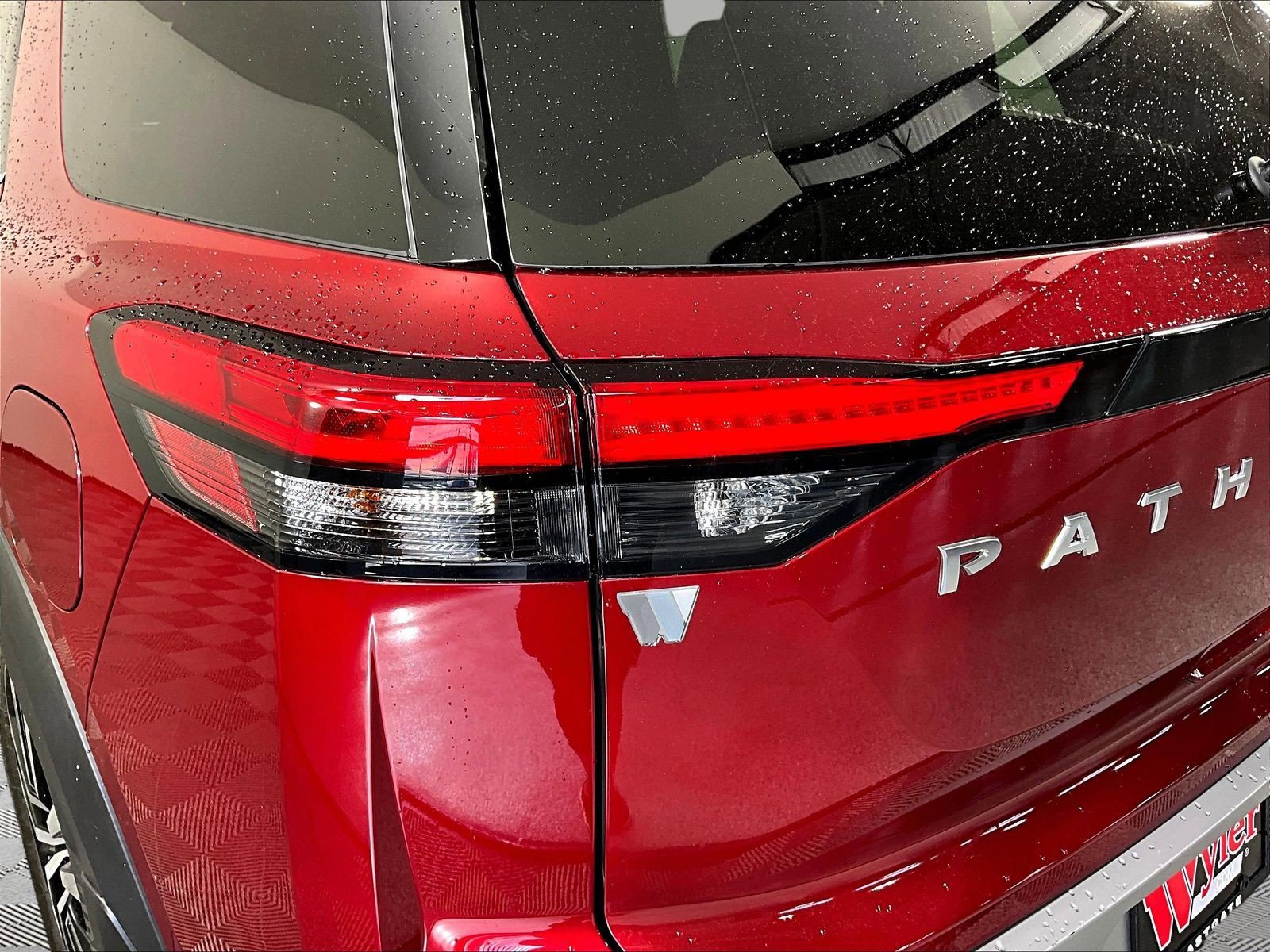 2025 Nissan Pathfinder Platinum - Photo 21