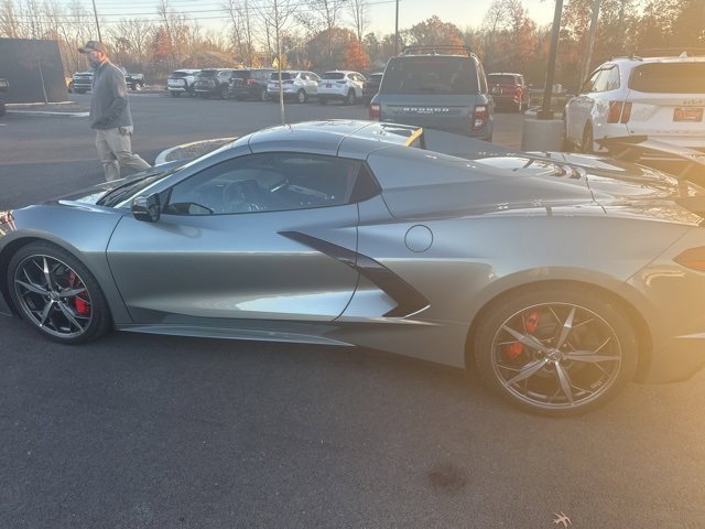 2023 Chevrolet Corvette 1LT Convertible photo 3