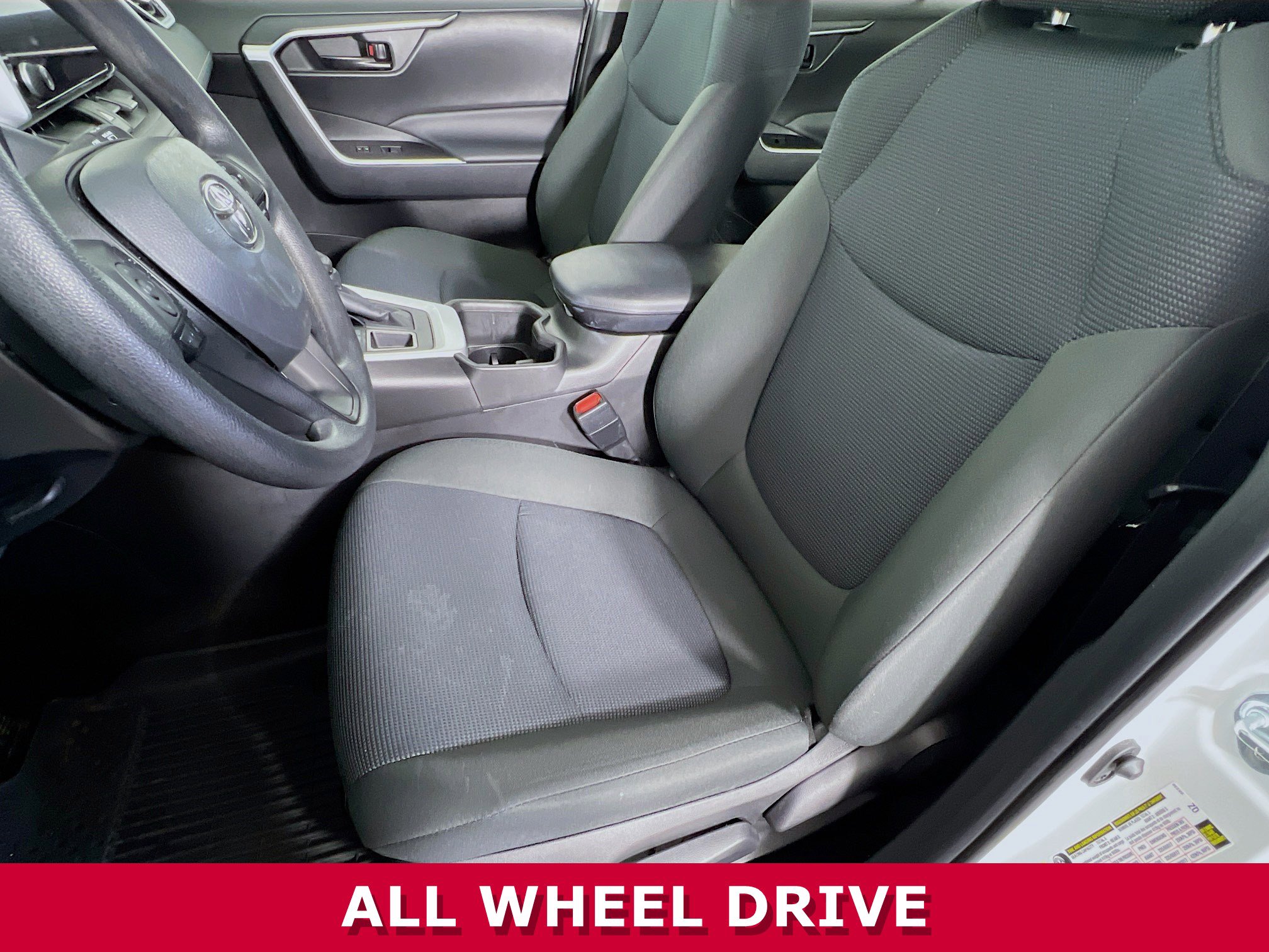 2024 Toyota RAV4 LE photo 2