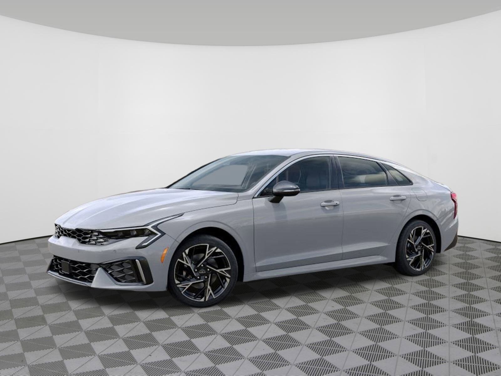 2025 Kia K5 GT-Line photo 3