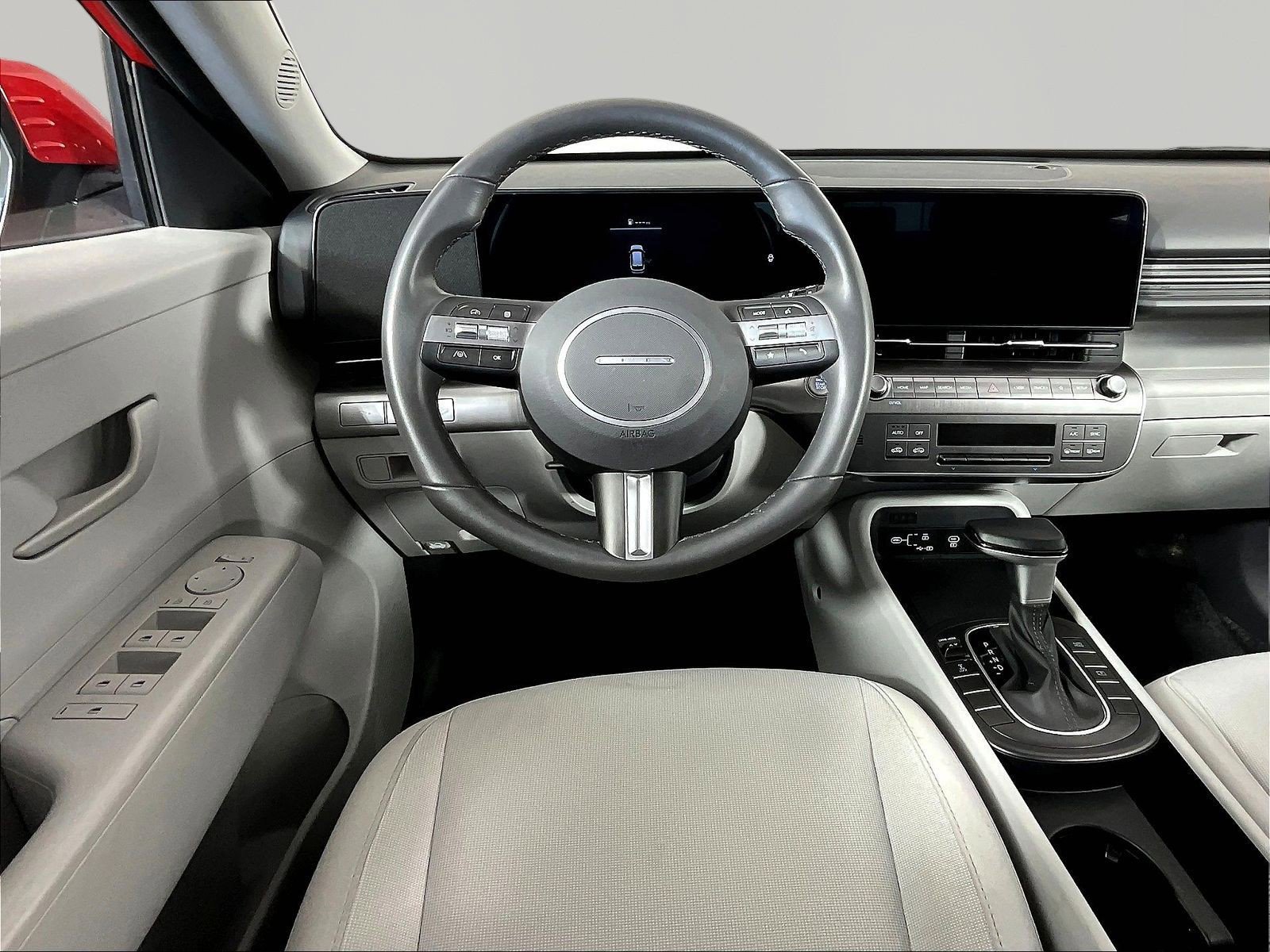 2025 Hyundai Kona SEL - Photo 8