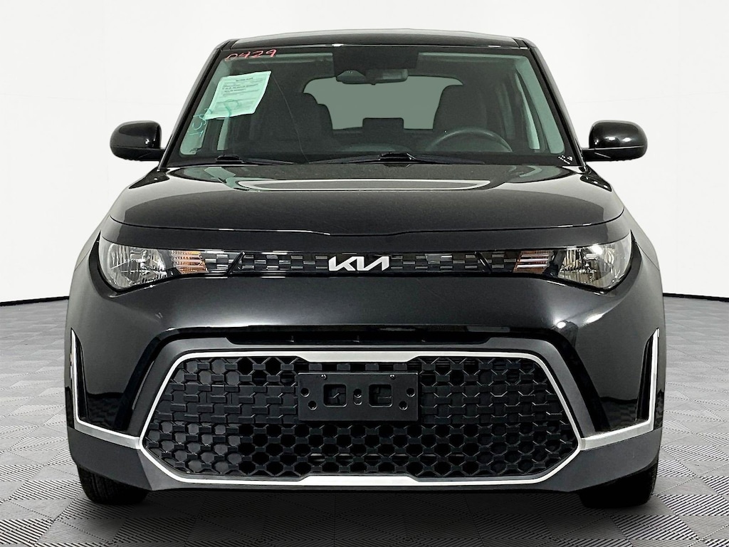 Used 2025 Kia Soul LX Hatchback