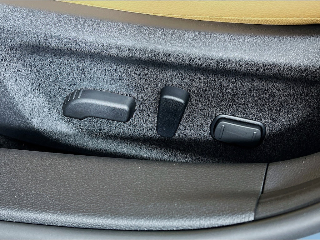 New 2025 Nissan Sentra SV Sedan