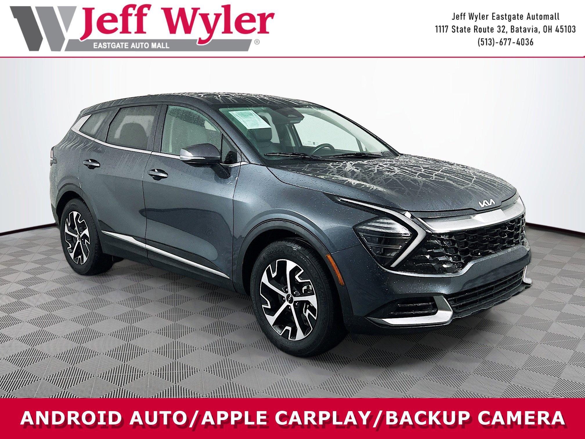 2024 Kia Sportage EX's photo