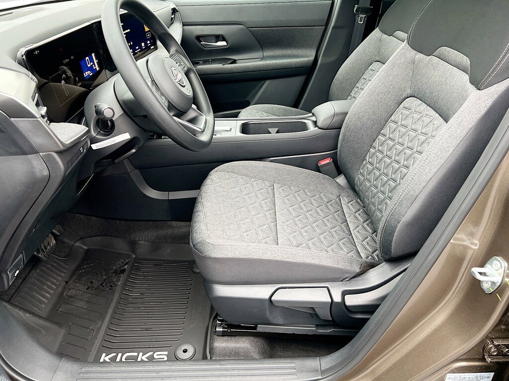 New 2026 Nissan Kicks SV SUV