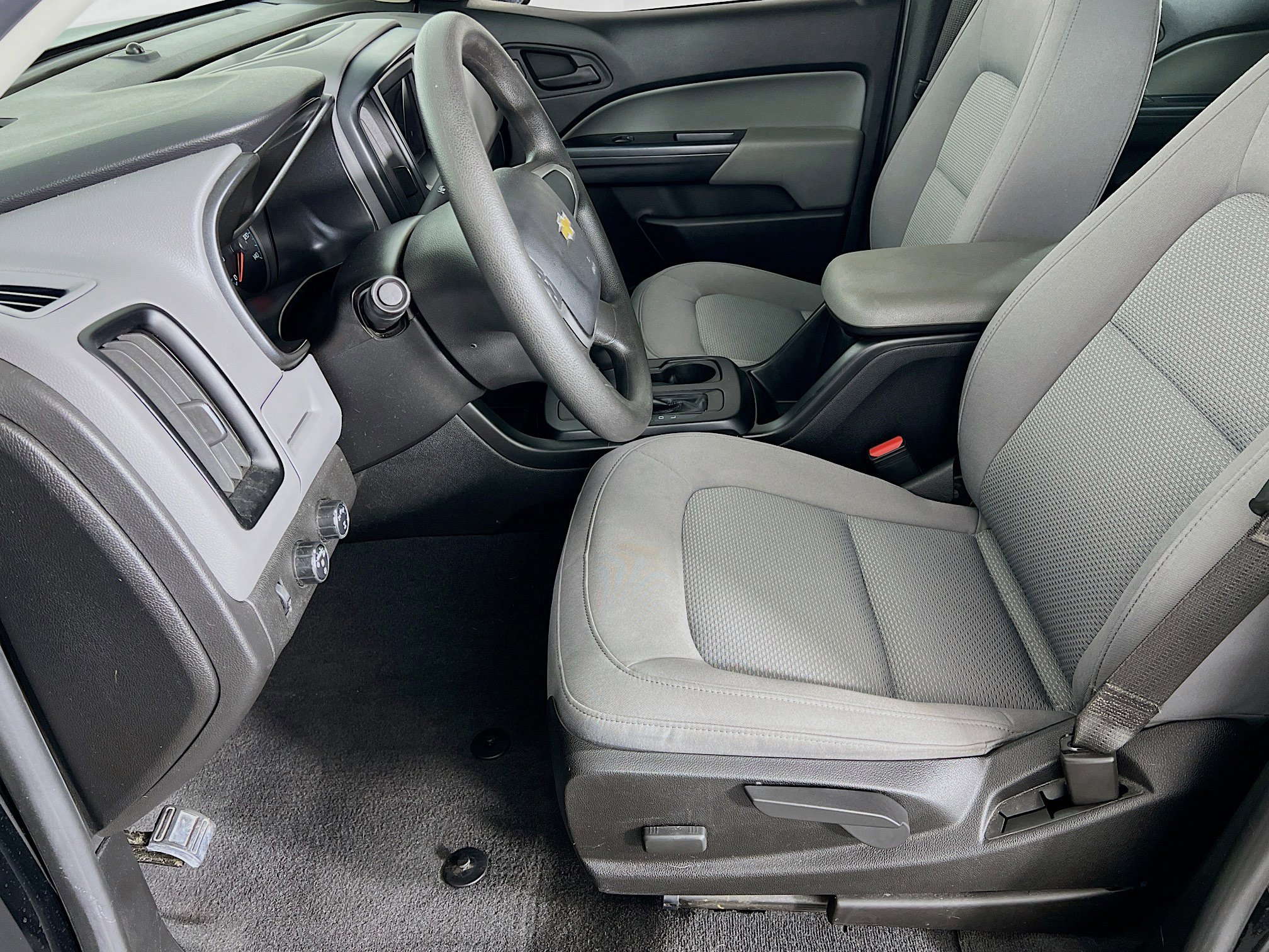 2020 Chevrolet Colorado Work Truck photo 3