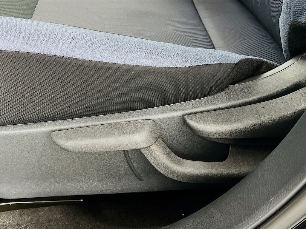 New 2025 Nissan Versa SV Sedan