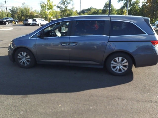 2016 Honda Odyssey EX-L photo 3