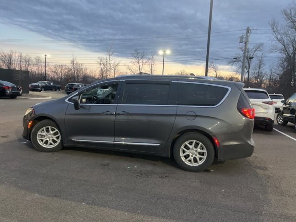 Used 2020 Chrysler Pacifica Touring L Van Passenger Van