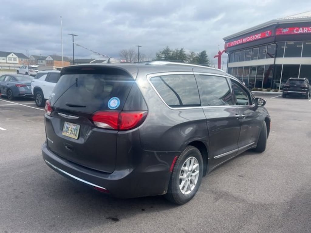 Used 2020 Chrysler Pacifica Touring L Van Passenger Van