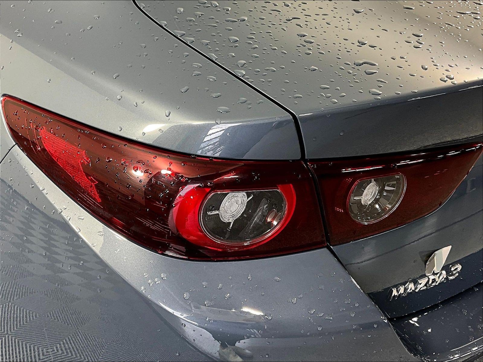 2022 Mazda Mazda3 Carbon Edition - Photo 23