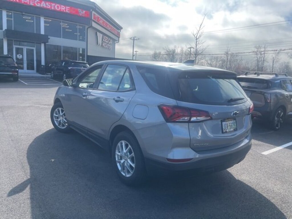 Used 2023 Chevrolet Equinox LS SUV