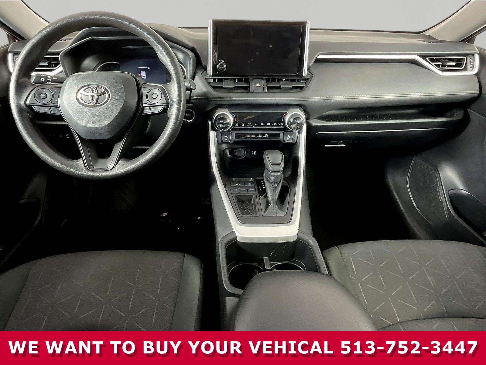 2023 Toyota RAV4 XLE - Photo 10