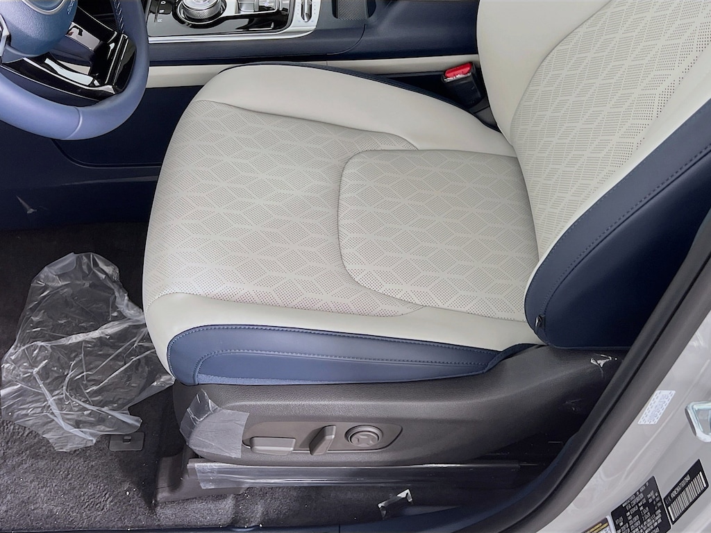 New 2026 Kia Carnival Hybrid SX Van Passenger Van