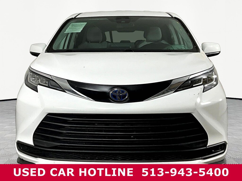 Used 2022 Toyota Sienna LE Van Passenger Van