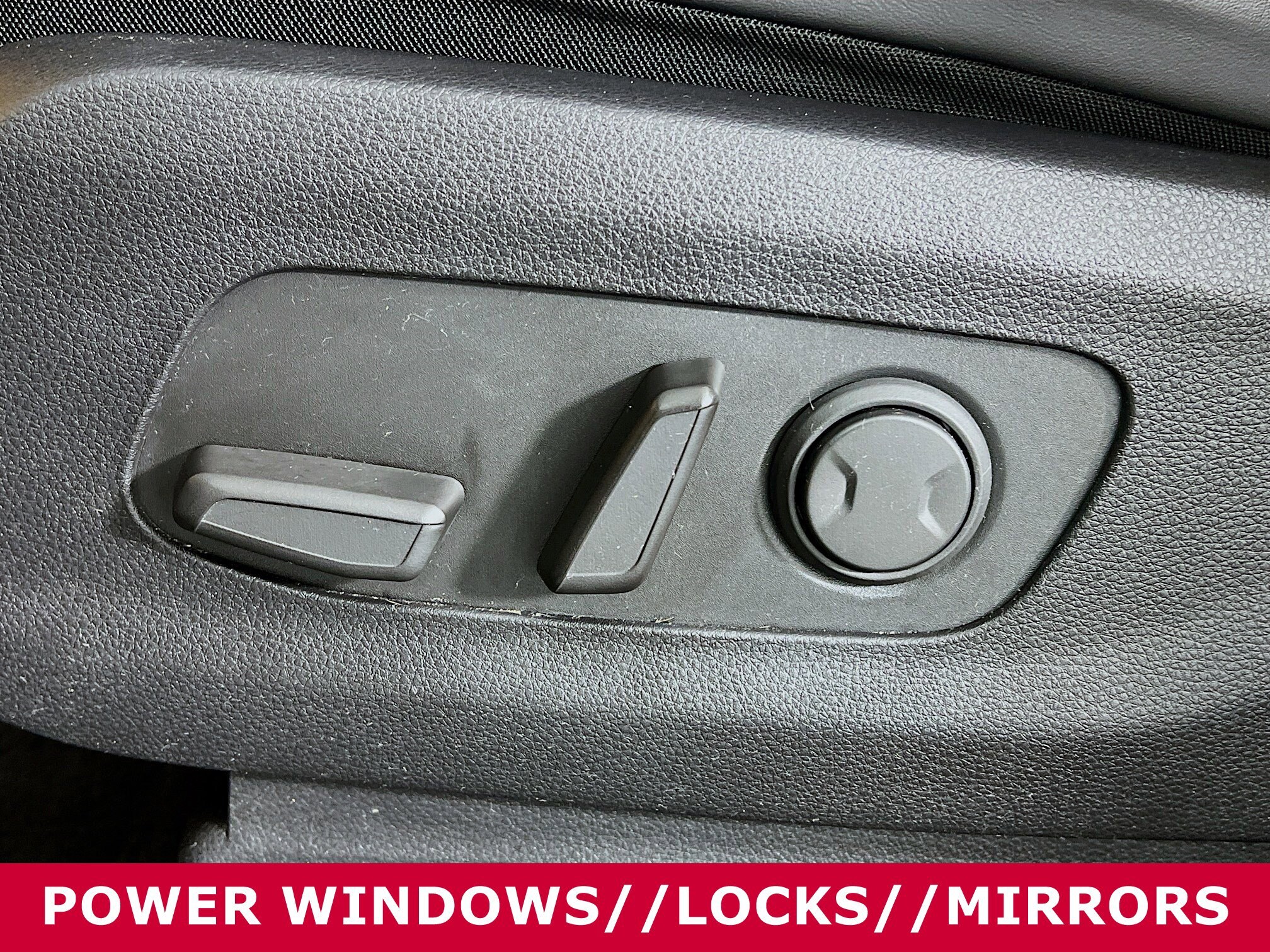 2022 Kia Carnival LXS photo 4