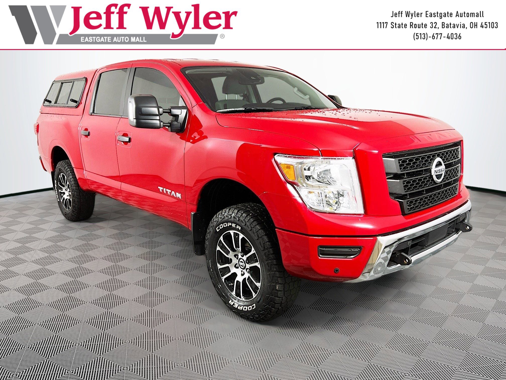 2022 Nissan Titan SV's photo