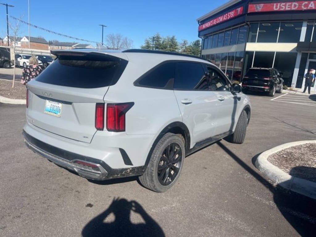 Used 2023 Kia Sorento SX Prestige SUV