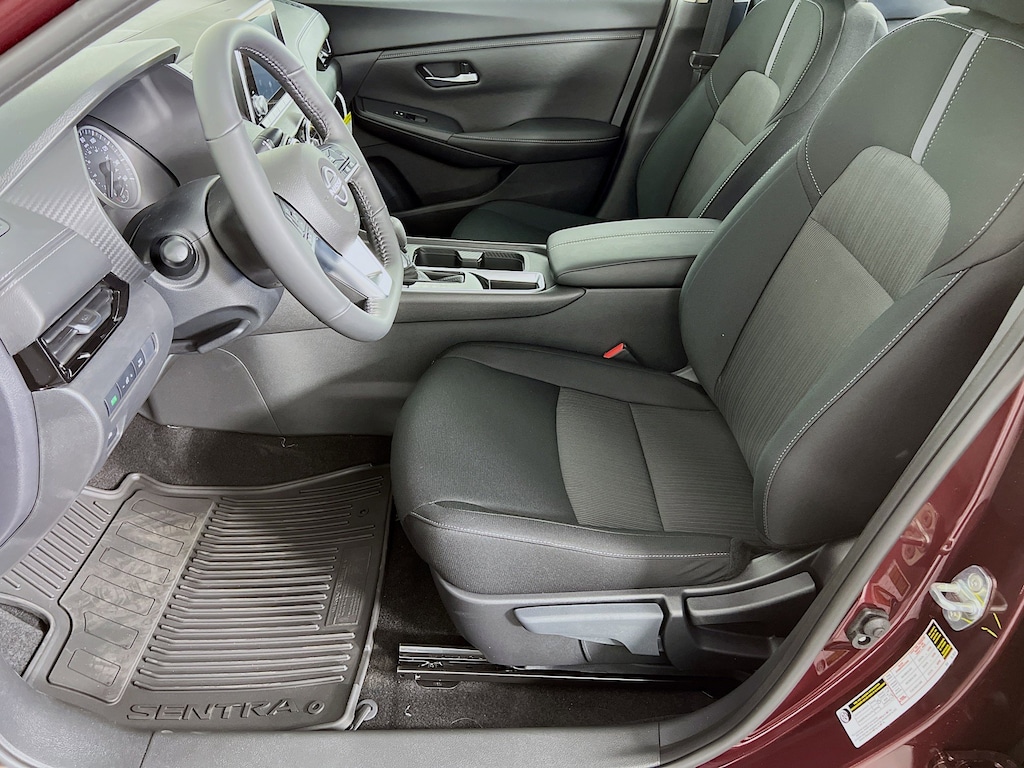 New 2025 Nissan Sentra SV Sedan