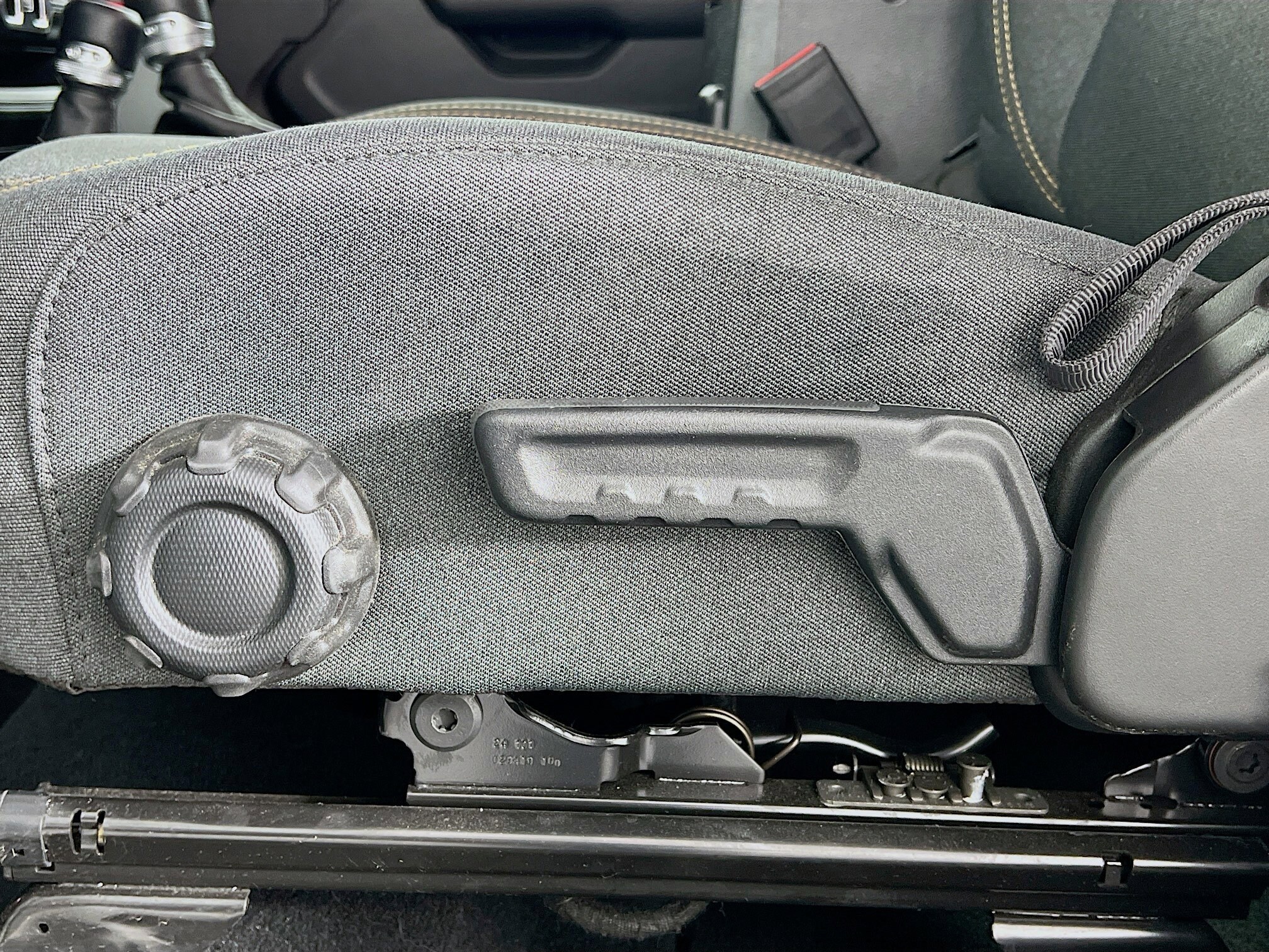 2024 Jeep Wrangler Sport S photo 4