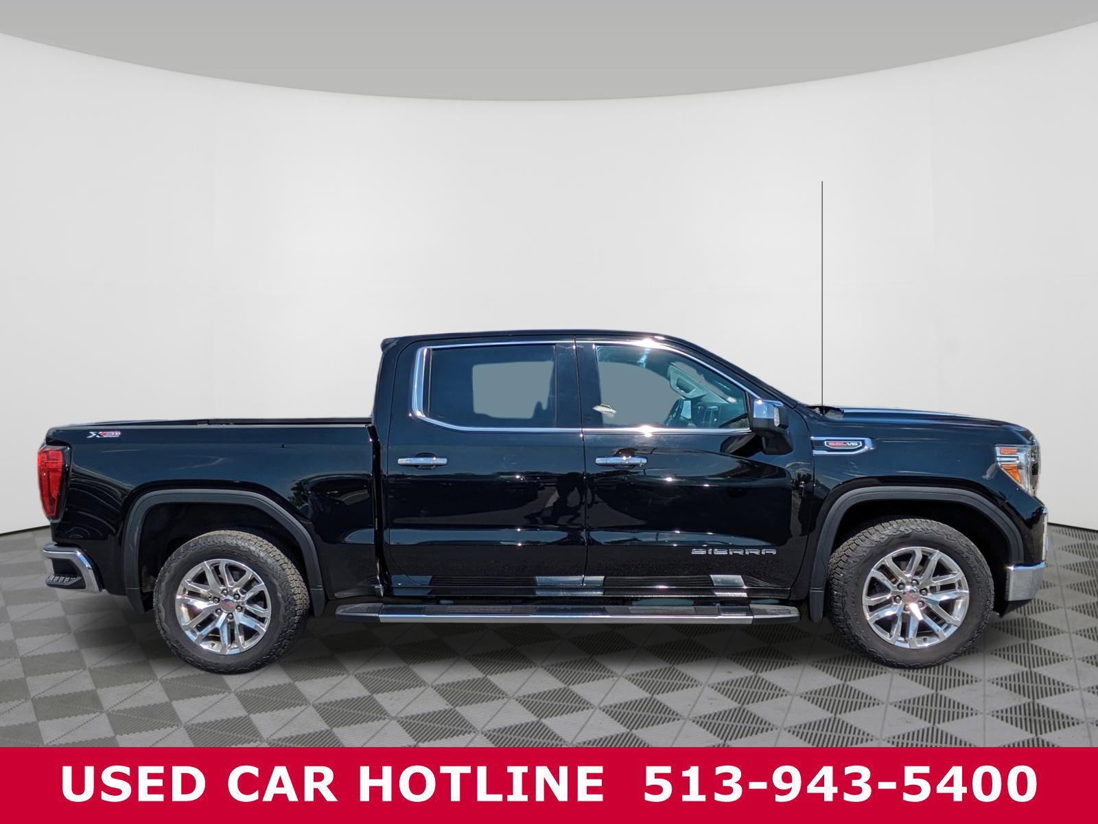 Used 2020 GMC Sierra 1500 SLT with VIN 3GTU9DEL9LG314537 for sale in Batavia, OH