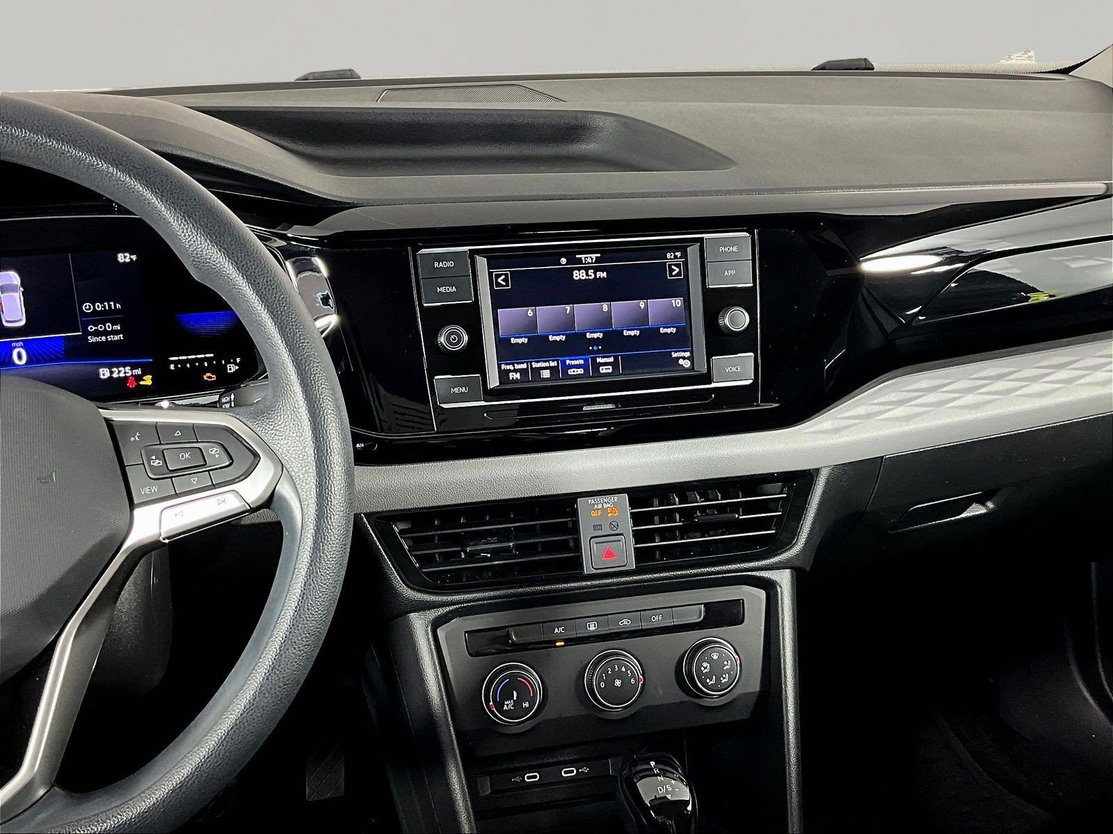 2022 Volkswagen Taos S - Photo 12