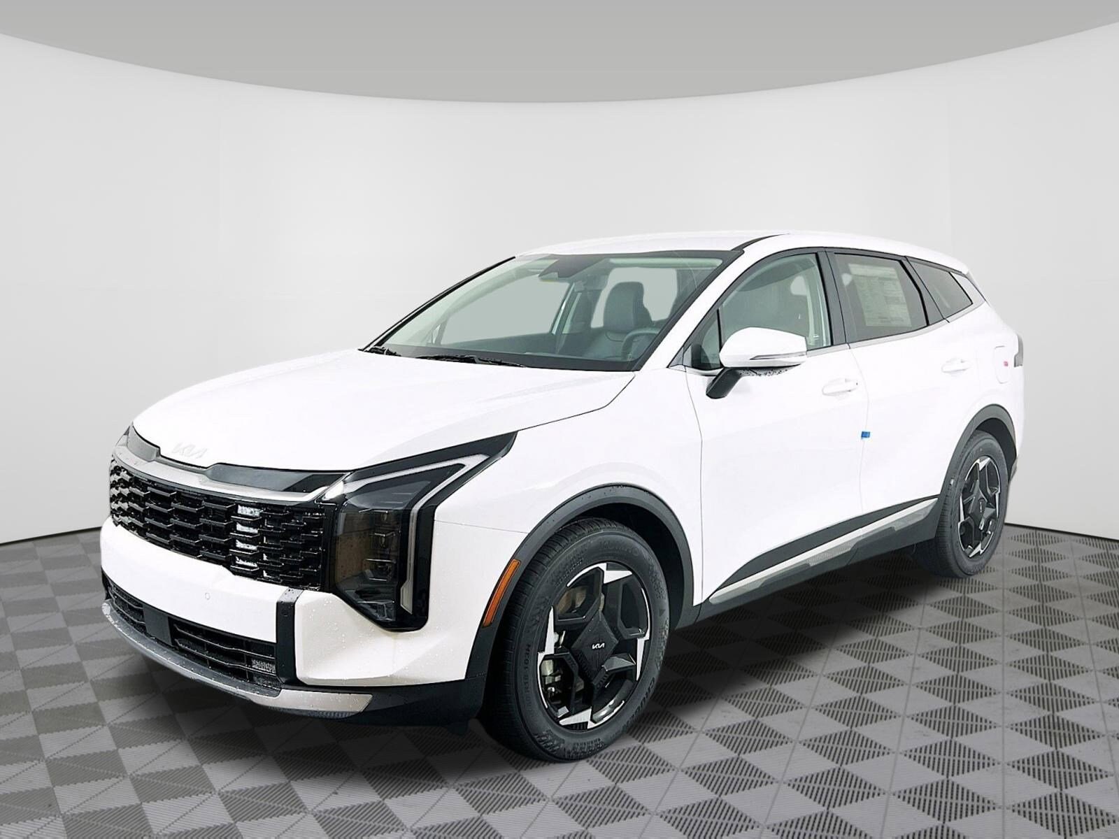 2026 Kia Sportage EX photo 2